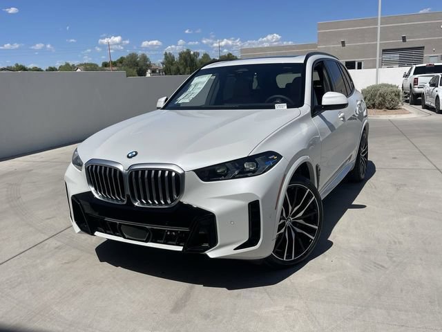 New 2026 BMW X5 xDrive40i w/ M Sport Package AWD/4WD image 3