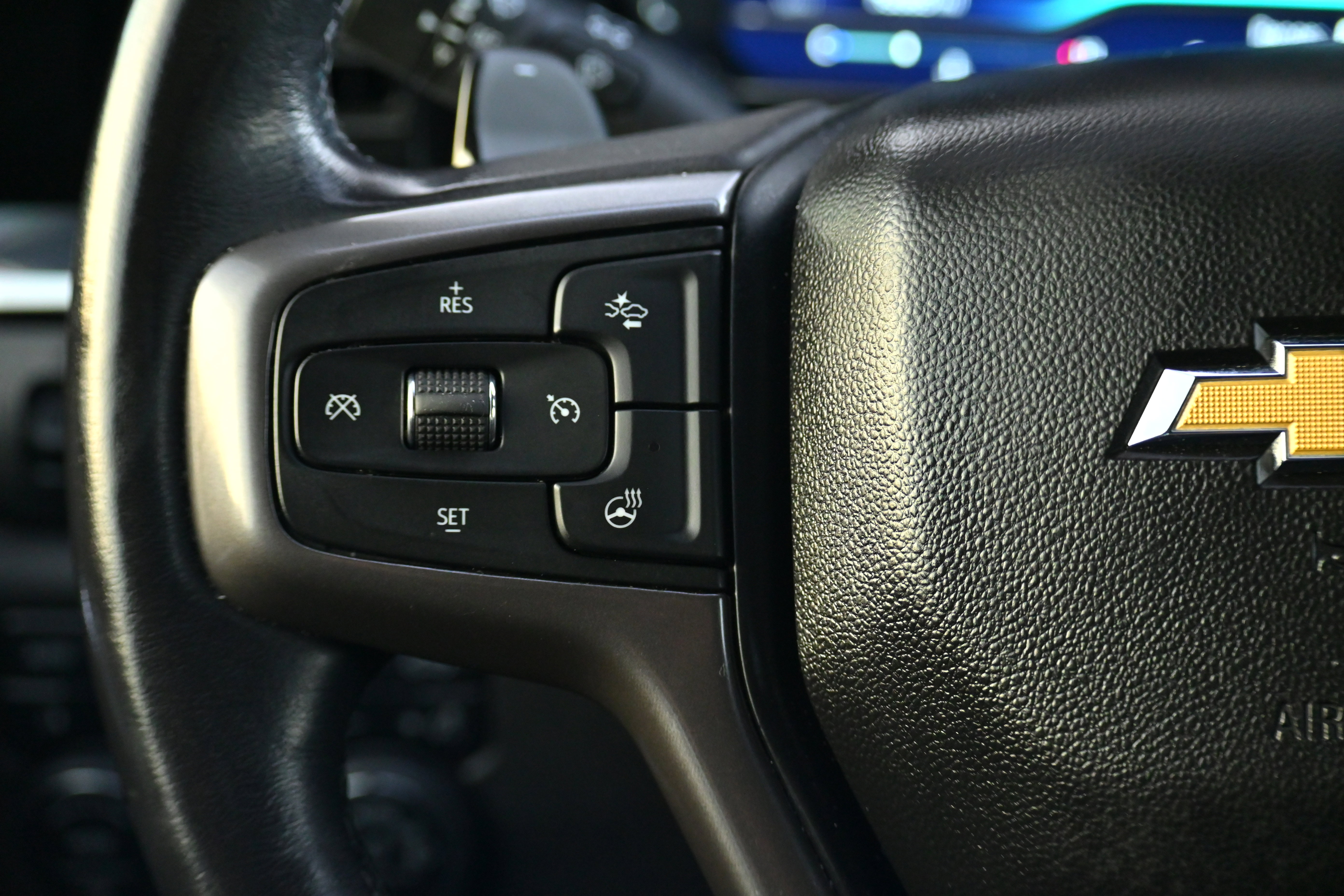 Used 2023 Chevrolet Silverado 1500 High Country w/ Technology Package image 18