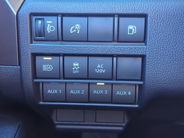 Certified 2025 Toyota 4Runner TRD Off-Road AWD/4WD image 18