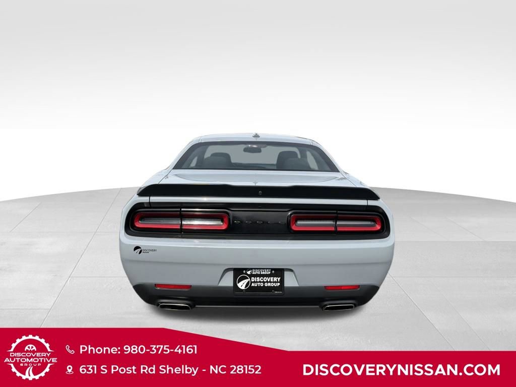 Used 2022 Dodge Challenger SXT w/ Blacktop Package image 7