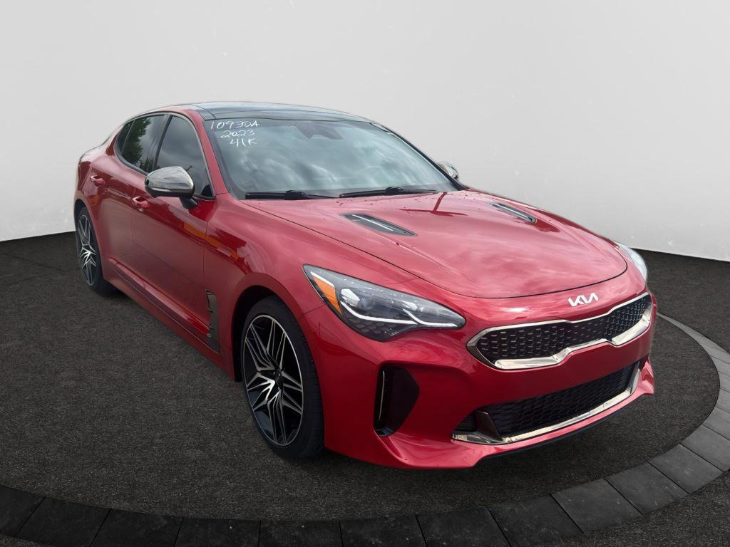Used 2023 Kia Stinger GT2 RWD image 3