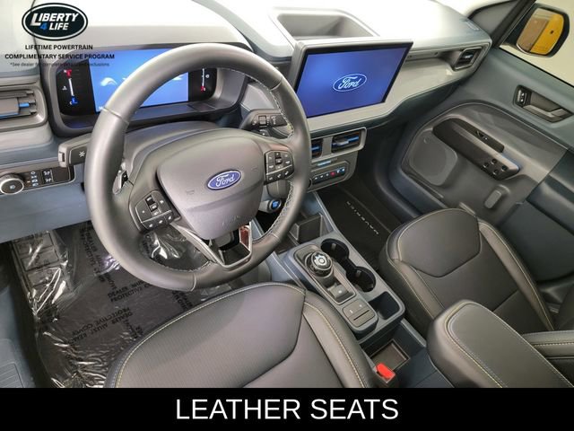 Used 2025 Ford Maverick Lobo image 12