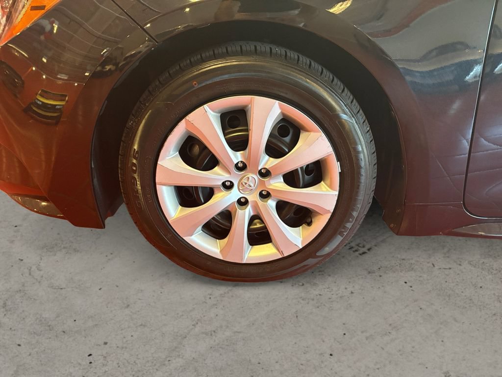 Used 2024 Toyota Corolla LE FWD image 14
