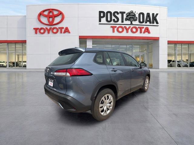 Used 2024 Toyota Corolla Cross L image 11