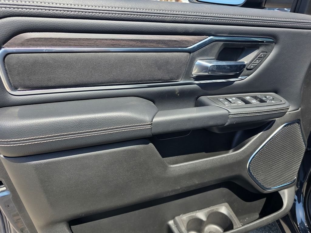 New 2026 RAM 1500 Laramie w/ Sport Appearance Package AWD/4WD image 8