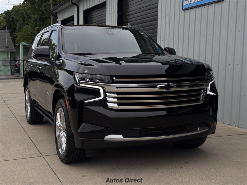 Used 2021 Chevrolet Tahoe High Country w/ Premium Package AWD/4WD image 10