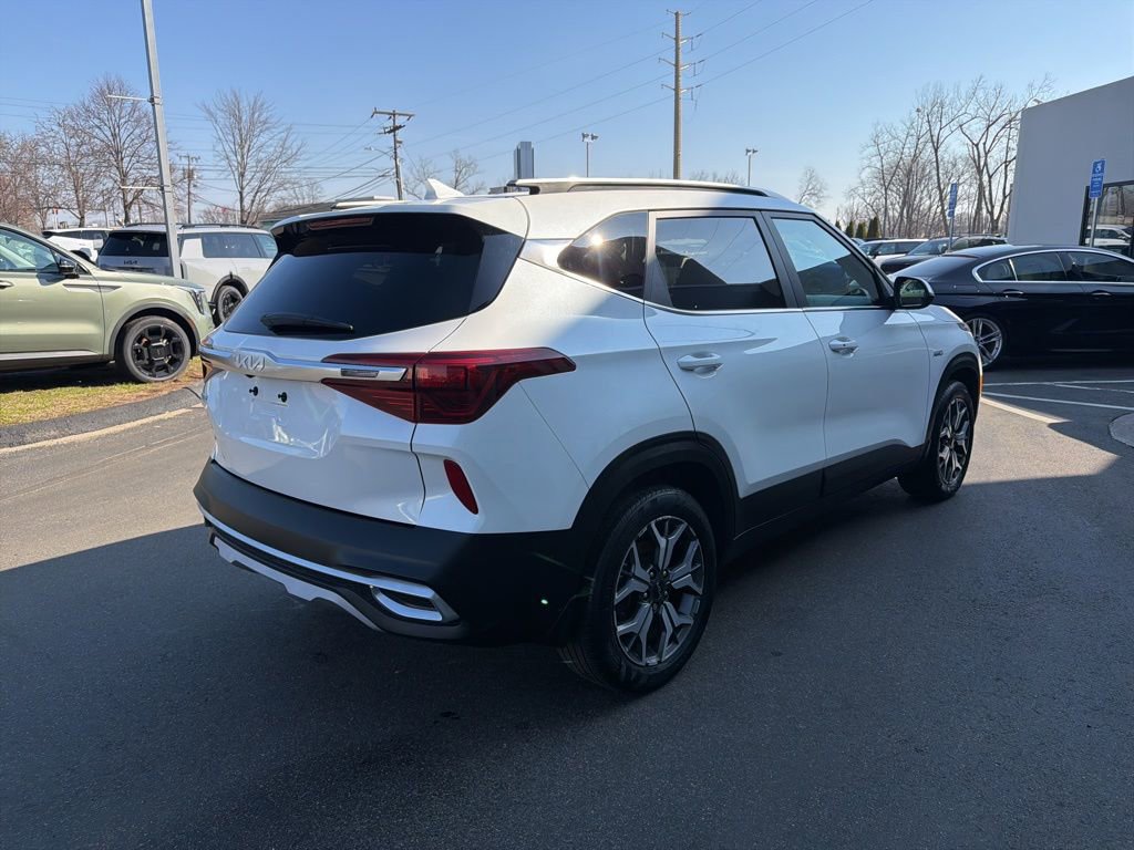 Certified 2023 Kia Seltos EX image 6