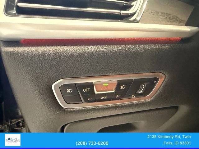 Used 2020 BMW X7 M50i w/ Dynamic Handling Package image 12