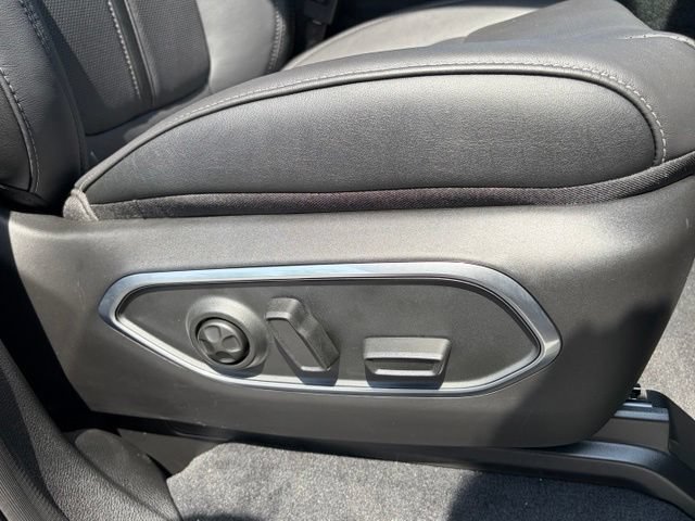 New 2026 Jeep Grand Wagoneer Limited AWD/4WD image 30