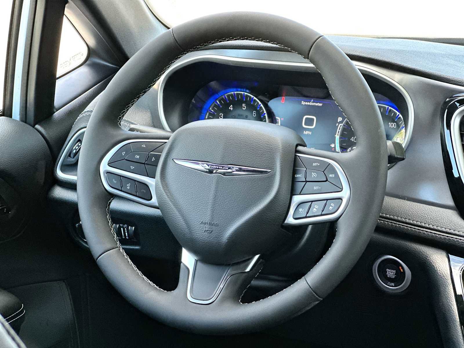 New 2026 Chrysler Pacifica Select FWD image 27