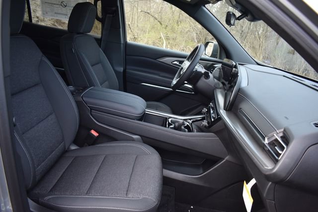 New 2026 Chevrolet Traverse LT w/ Driver Confidence Package image 14
