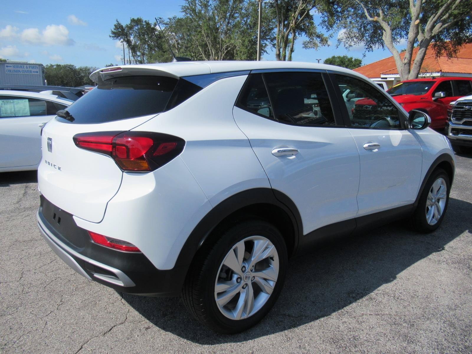 Used 2024 Buick Encore GX Preferred FWD image 6