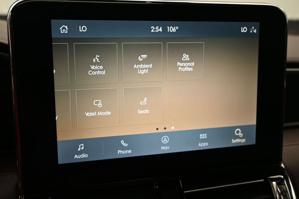 Used 2020 Lincoln Navigator L Black Label w/ Cargo Convenience Package AWD/4WD image 10