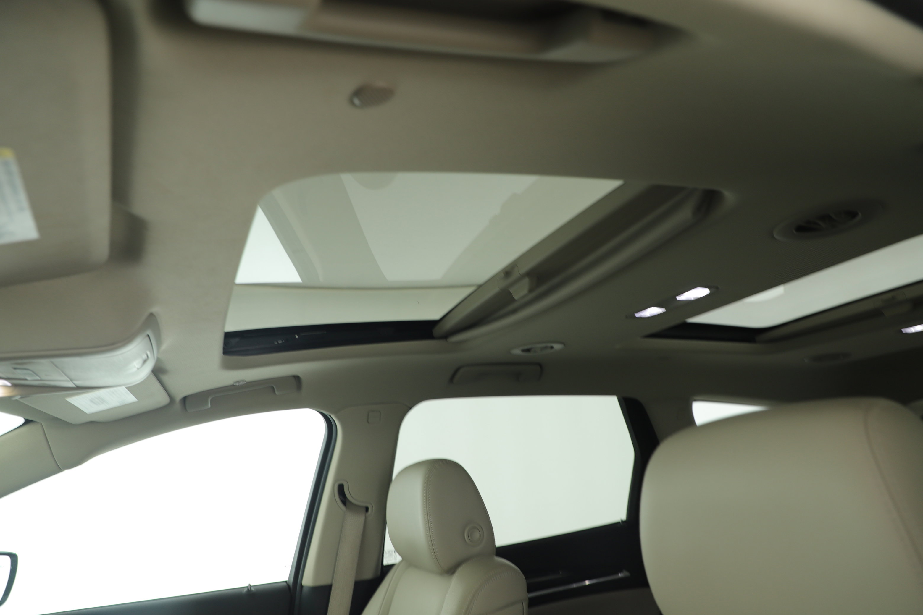 Used 2019 Buick Enclave Essence image 22