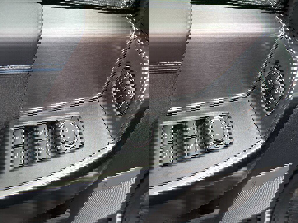 New 2025 Ford F150 Platinum image 15