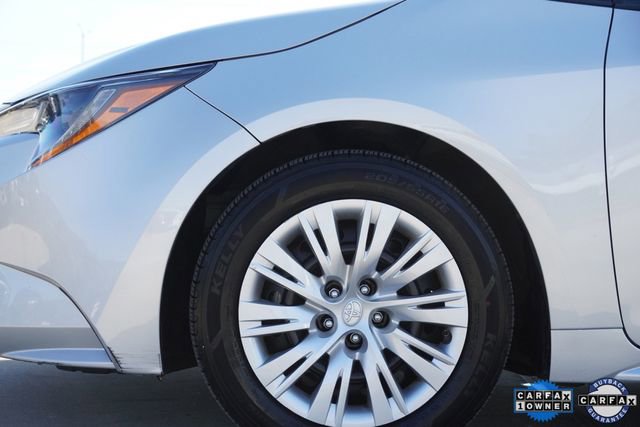 Used 2023 Toyota Corolla LE image 5