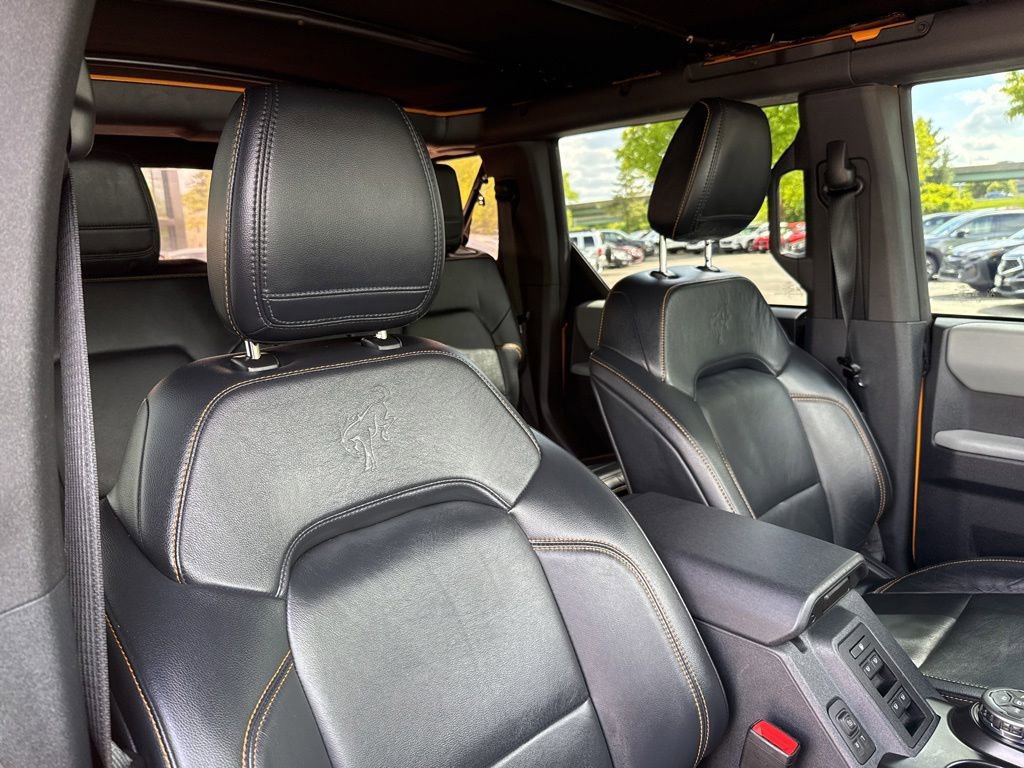 Used 2022 Ford Bronco Badlands w/ Sasquatch Package AWD/4WD image 32
