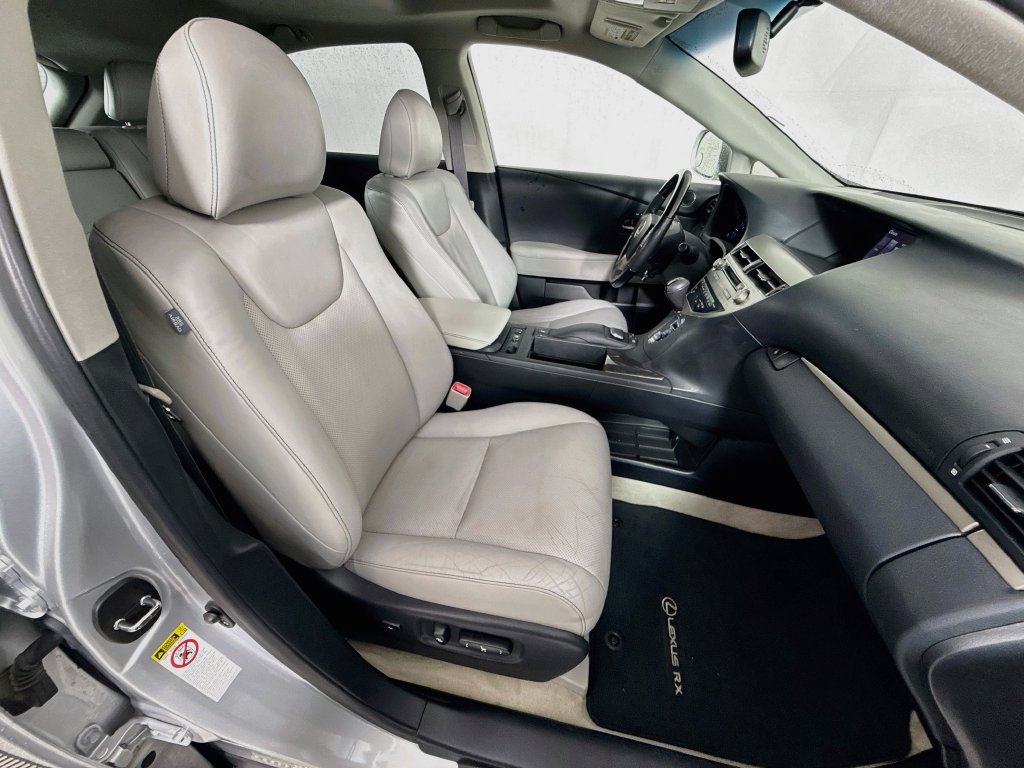 Used 2014 Lexus RX 450h FWD image 30