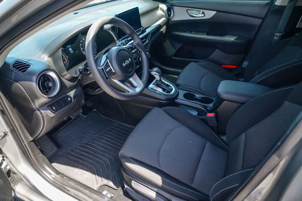 Certified 2023 Kia Forte LXS FWD image 16