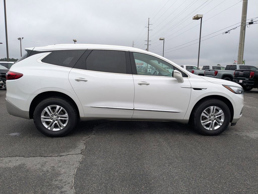 Used 2021 Buick Enclave Essence w/ Sound and Sites Package image 3