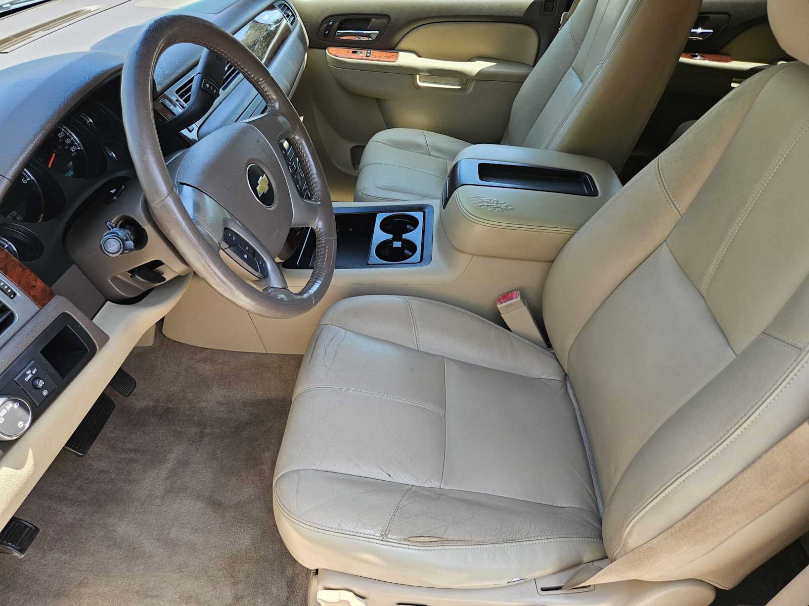 Used 2013 Chevrolet Tahoe LT w/ Texas Edition RWD image 13