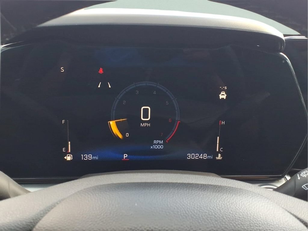 Used 2024 Chevrolet Trax LT w/ Driver Confidence Package FWD image 22