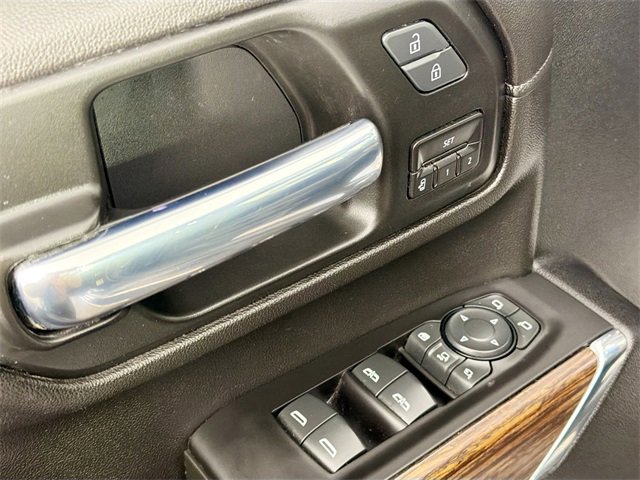 Used 2020 Chevrolet Silverado 3500 High Country w/ Technology Package image 17