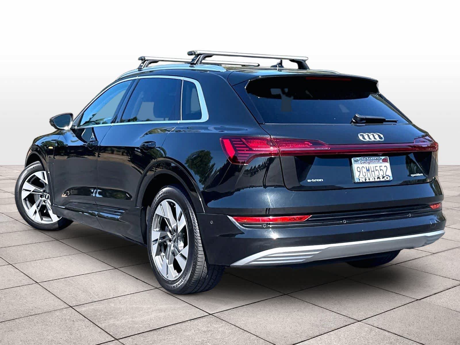Used 2023 Audi e-tron Premium Plus w/ Premium Plus Package AWD/4WD image 15