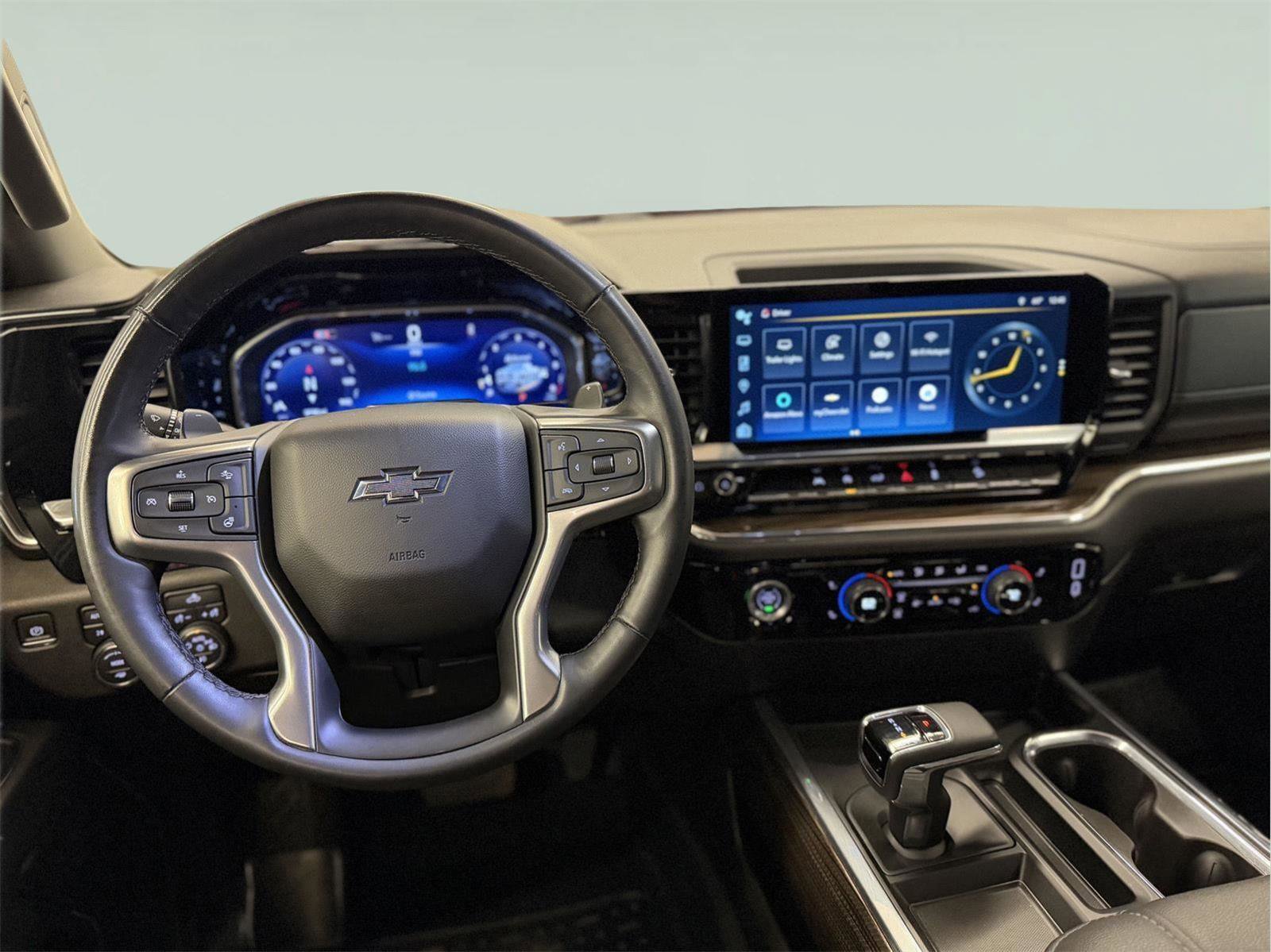 Certified 2024 Chevrolet Silverado 1500 RST w/ Z71 Off-Road Package AWD/4WD image 35
