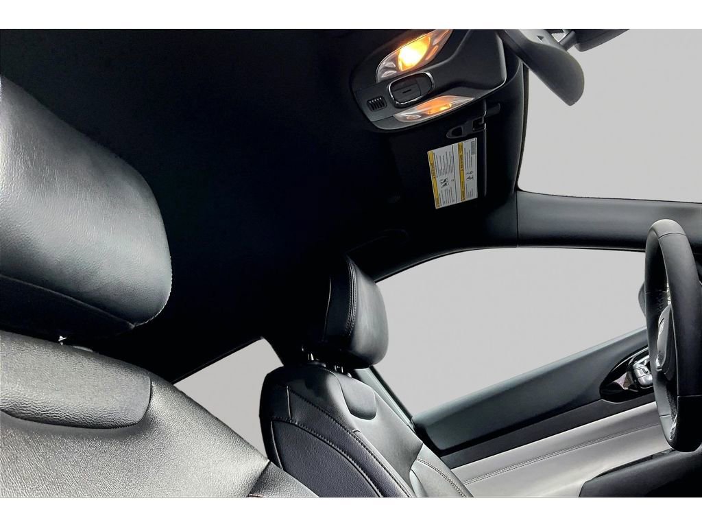 Certified 2024 Jeep Compass Limited image 19