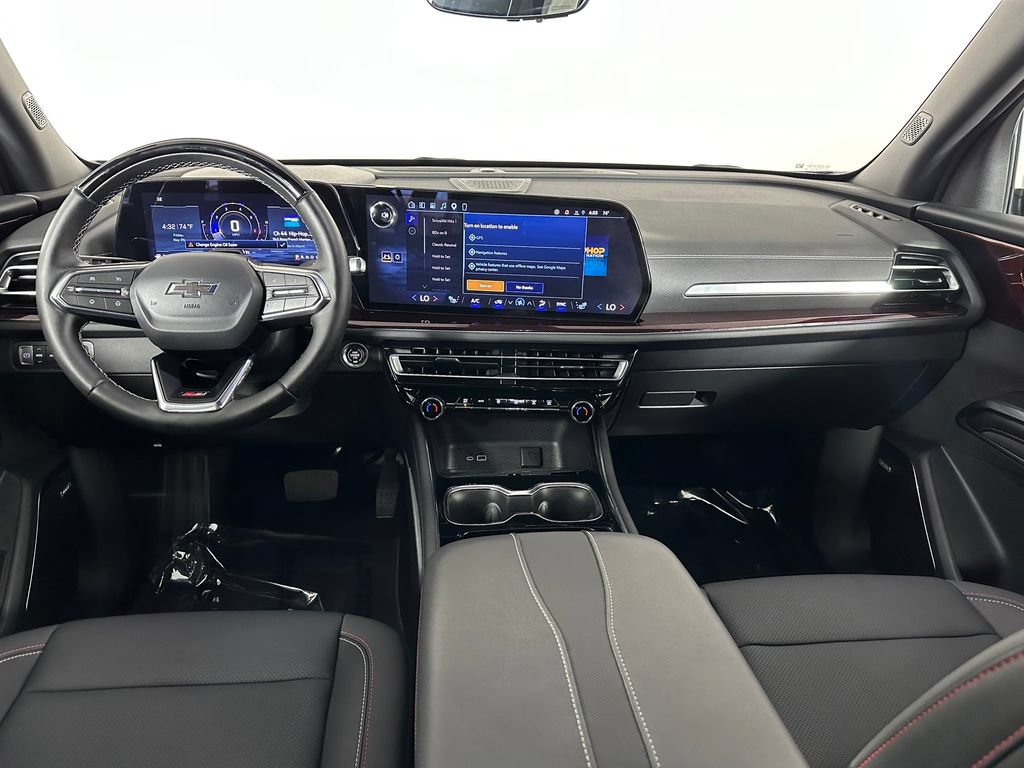Used 2025 Chevrolet Traverse Z71 w/ Enhanced Driving Package AWD/4WD image 11