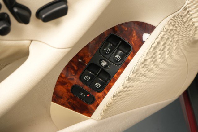 Used 2004 Mercedes-Benz CLK 320 Cabriolet image 41