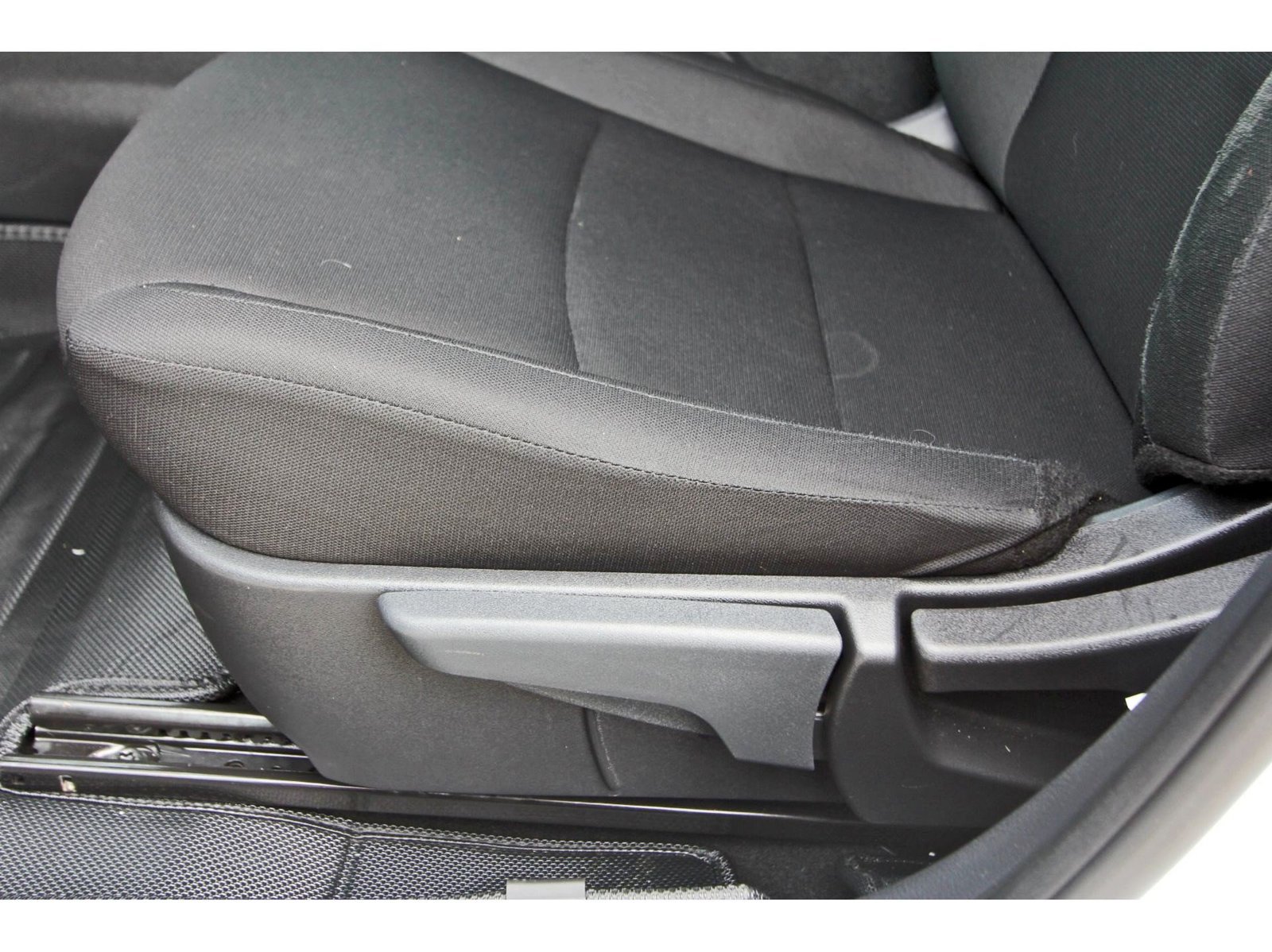 Certified 2025 Nissan Sentra S FWD image 30