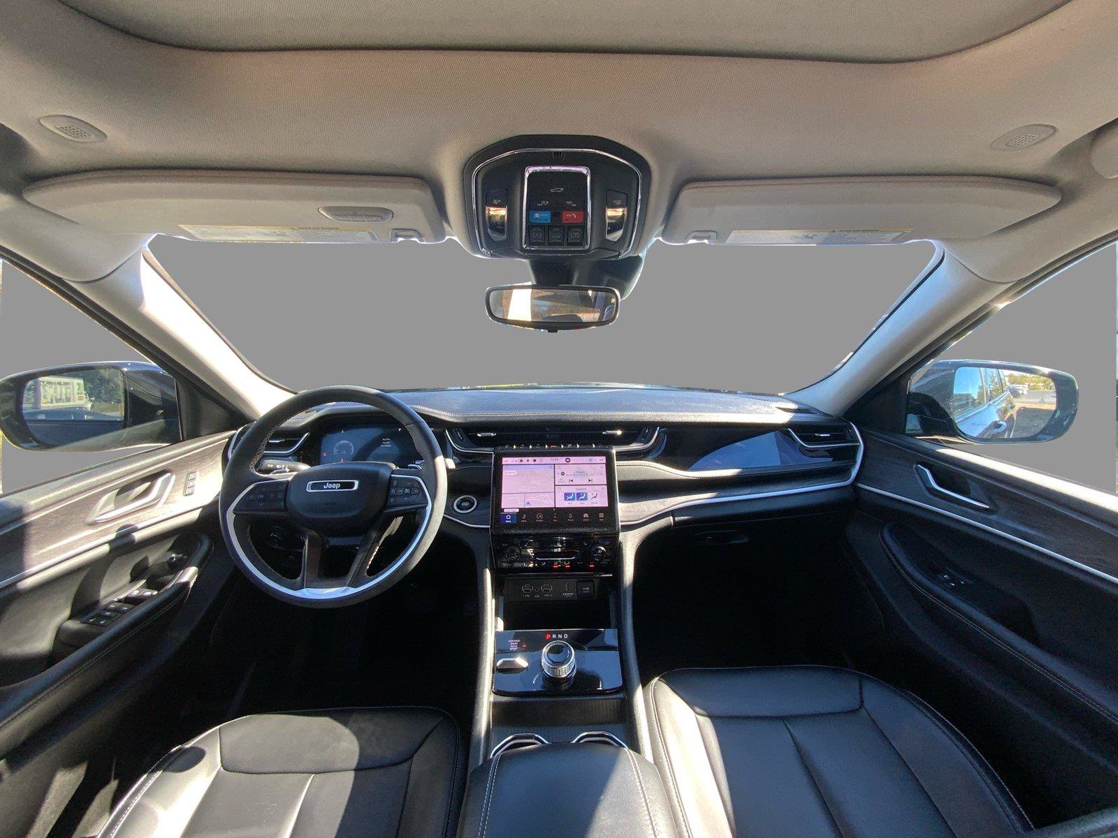 Used 2024 Jeep Grand Cherokee L Limited AWD/4WD image 22