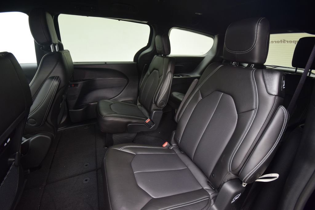 New 2025 Chrysler Pacifica Select image 27