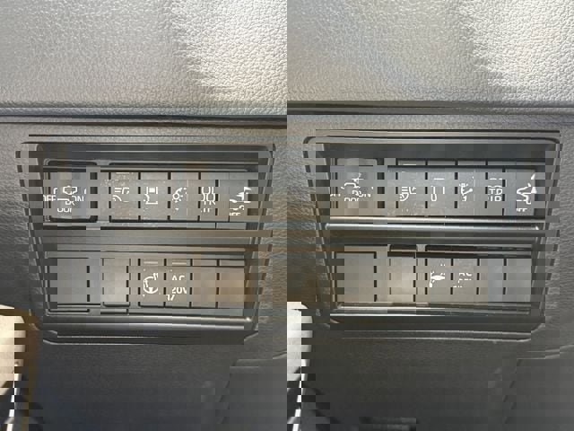 Used 2024 Toyota Tundra Limited image 24