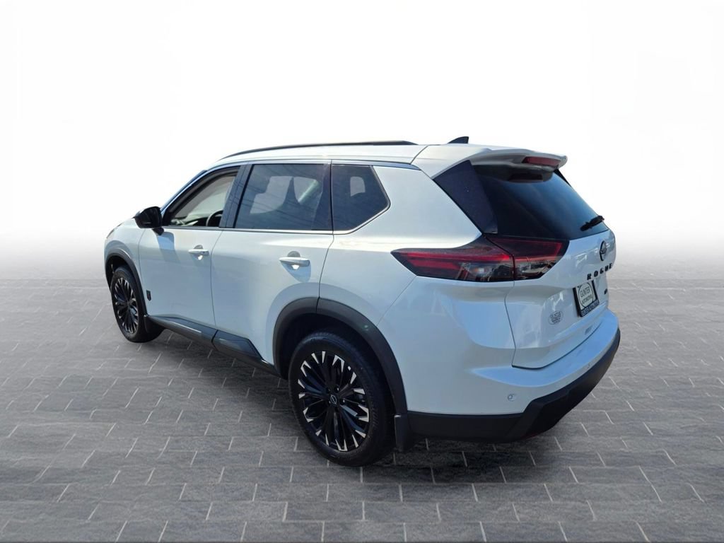 Certified 2026 Nissan Rogue Dark Armor AWD/4WD image 5