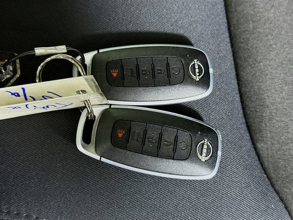 Certified 2025 Nissan Pathfinder SV AWD/4WD image 35