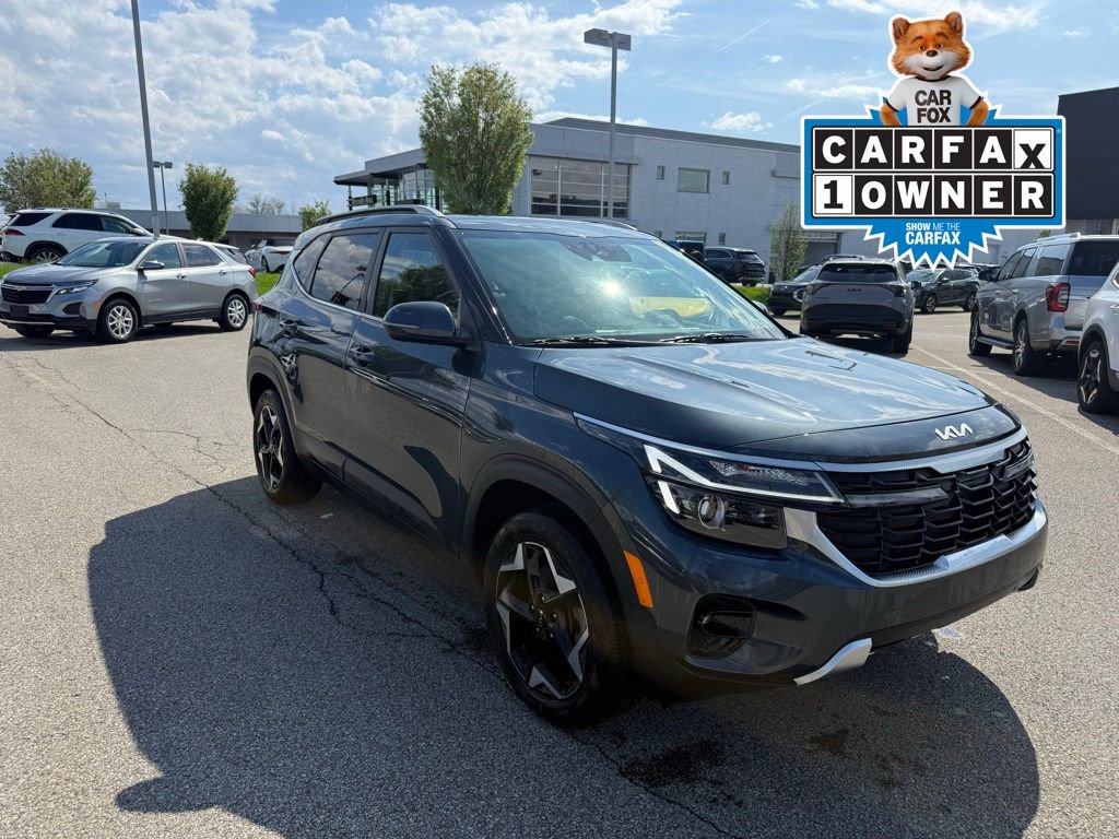 Certified 2024 Kia Seltos EX image 1