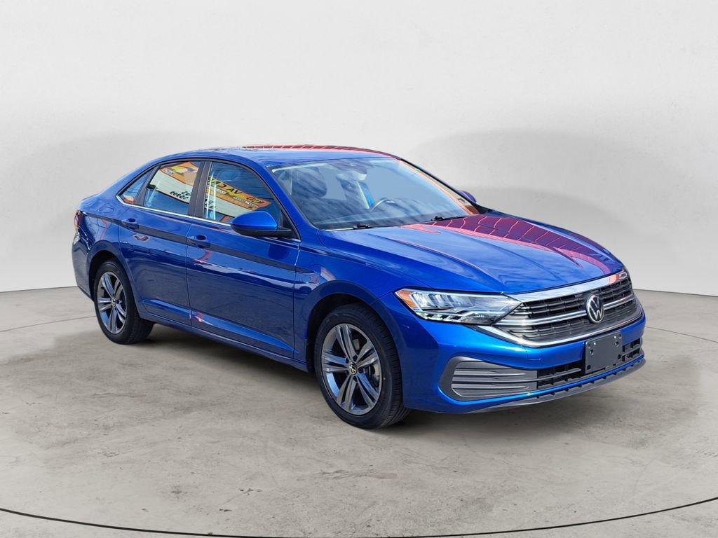 Used 2024 Volkswagen Jetta SE image 1