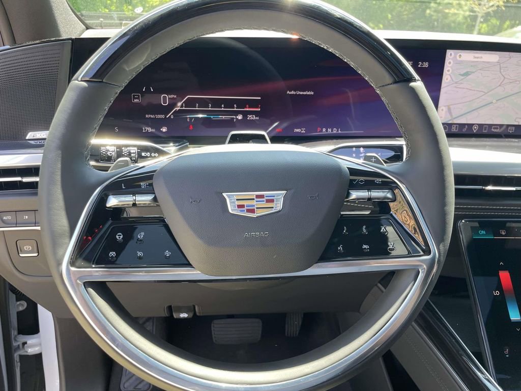 New 2026 Cadillac Escalade ESV Sport w/ Touring Package AWD/4WD image 24