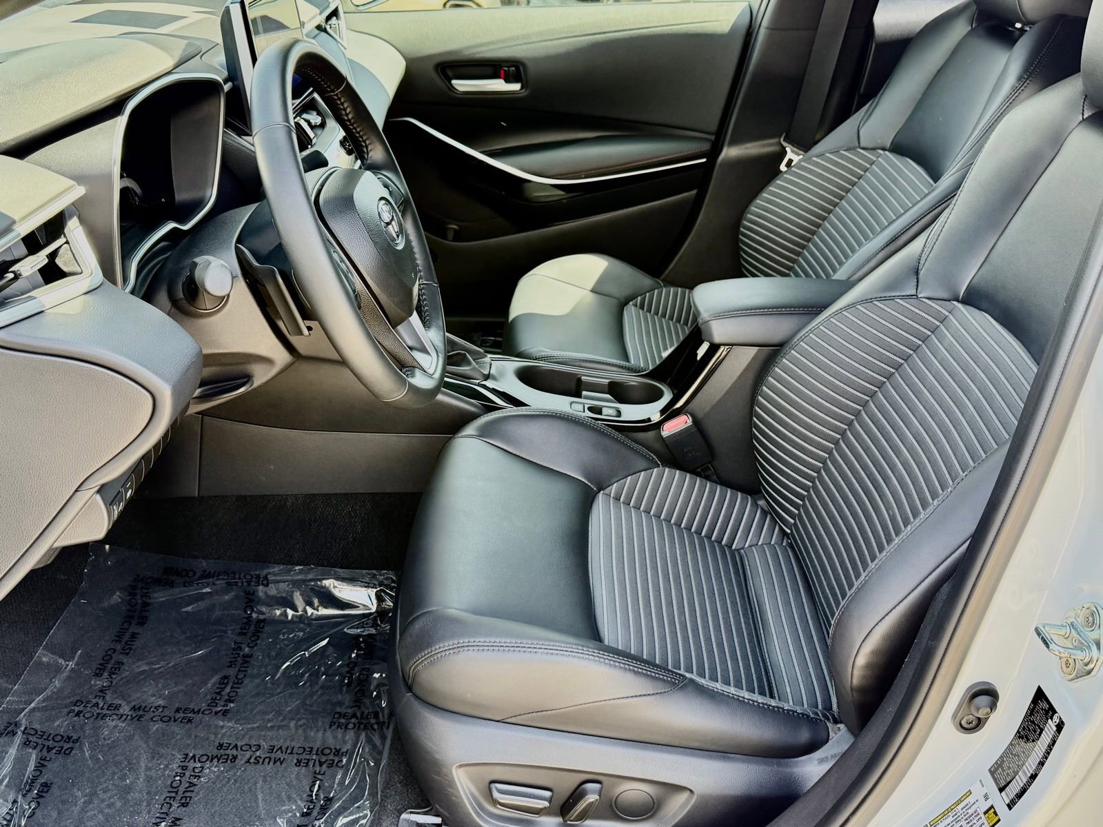 Used 2024 Toyota Corolla XSE FWD image 22