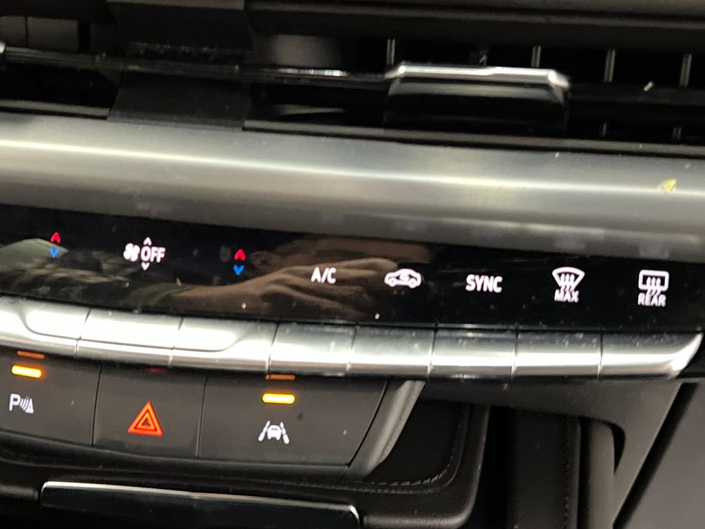 Used 2024 Cadillac XT4 Premium Luxury image 50