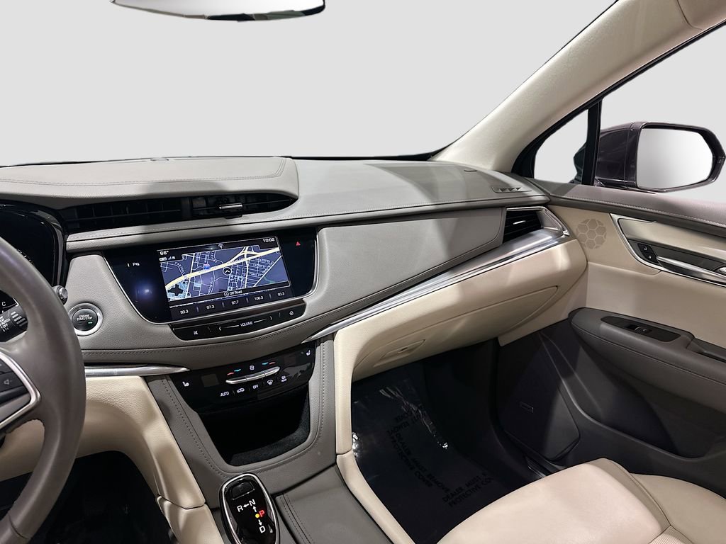 Used 2018 Cadillac XT5 Luxury w/ Driver Awareness Package image 25