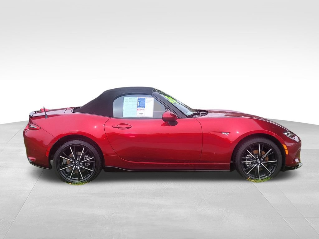 Used 2024 MAZDA MX-5 Miata Grand Touring w/ Appearance Package RWD image 5