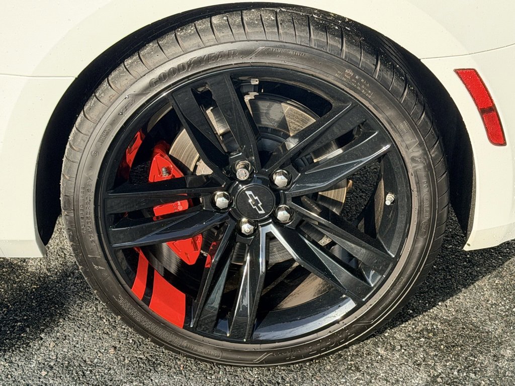 Used 2021 Chevrolet Camaro SS w/ Redline Edition image 21