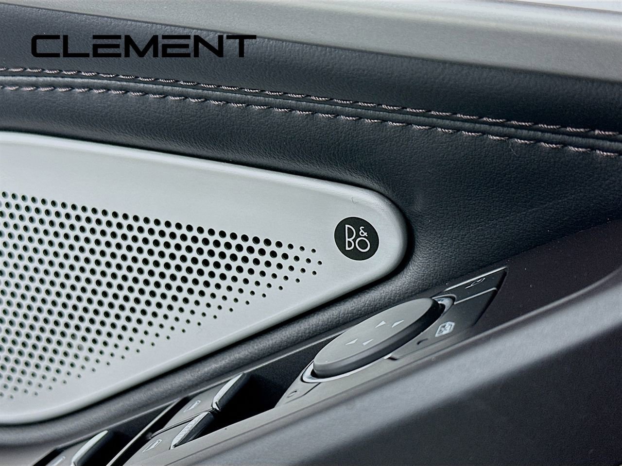 Certified 2020 Ford Explorer Platinum w/ Premium Technology Package image 27