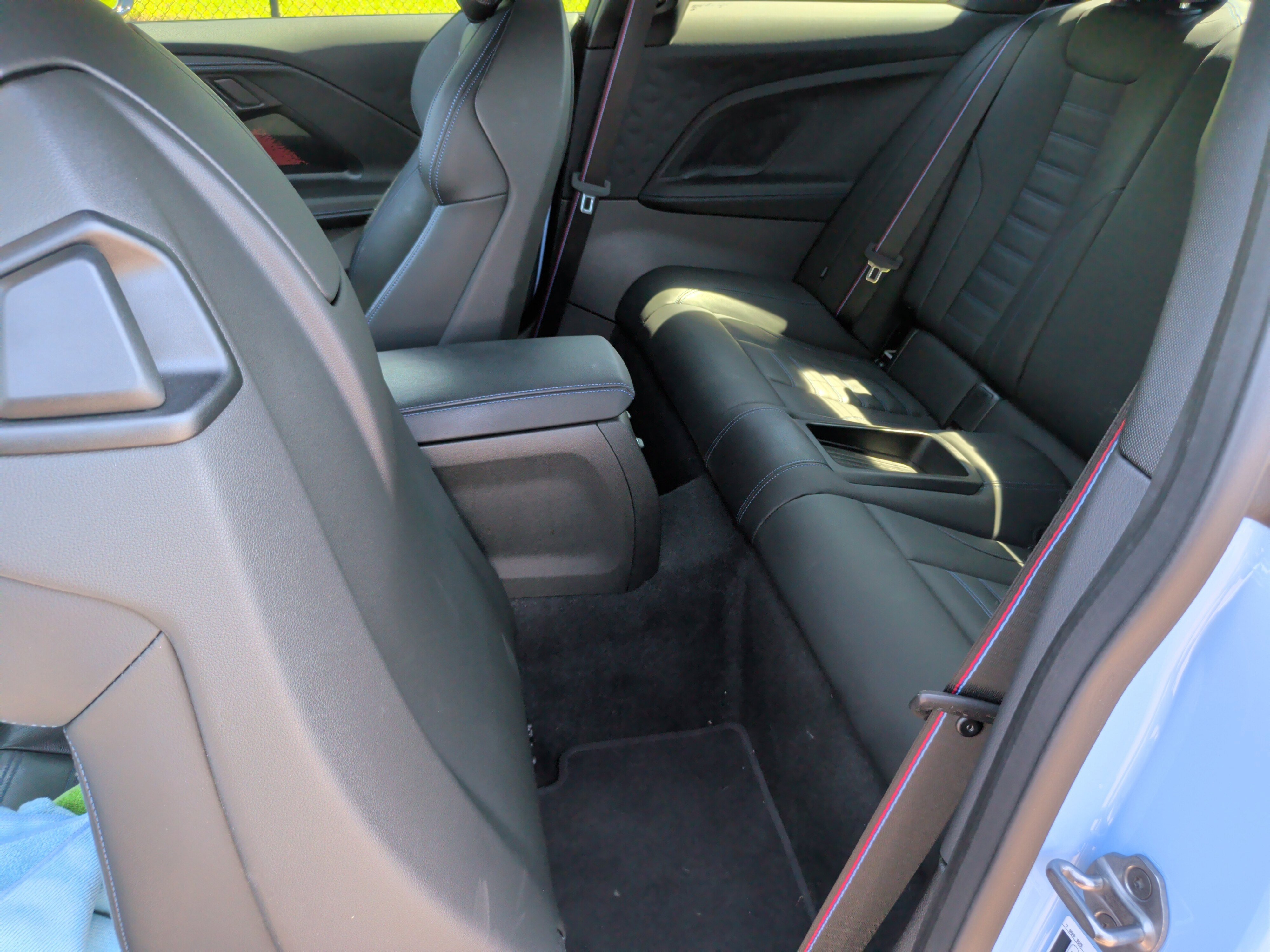 Used 2023 BMW M2 w/ Lighting Package RWD image 36