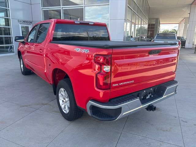 Used 2025 Chevrolet Silverado 1500 LT AWD/4WD image 5