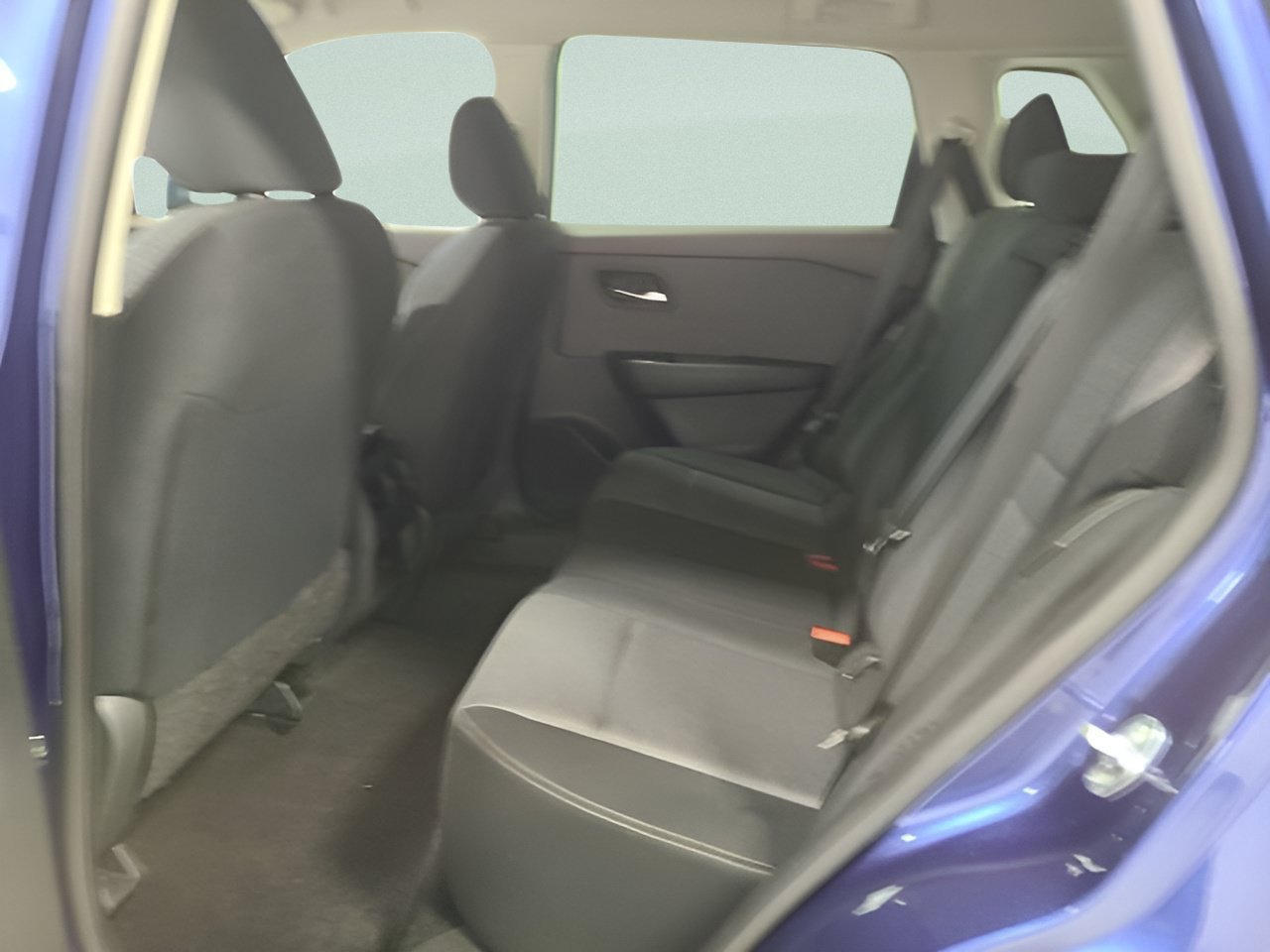 Used 2023 Nissan Rogue SV AWD/4WD image 15